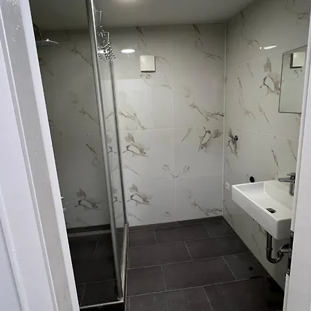 Zentrale Appartmenzimmer In * Eschwege