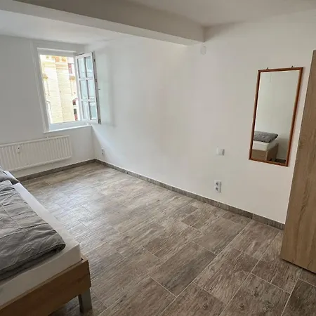 Zentrale Appartmenzimmer In Eschwege