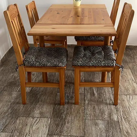 Zentrale Appartmenzimmer In Apartment Eschwege